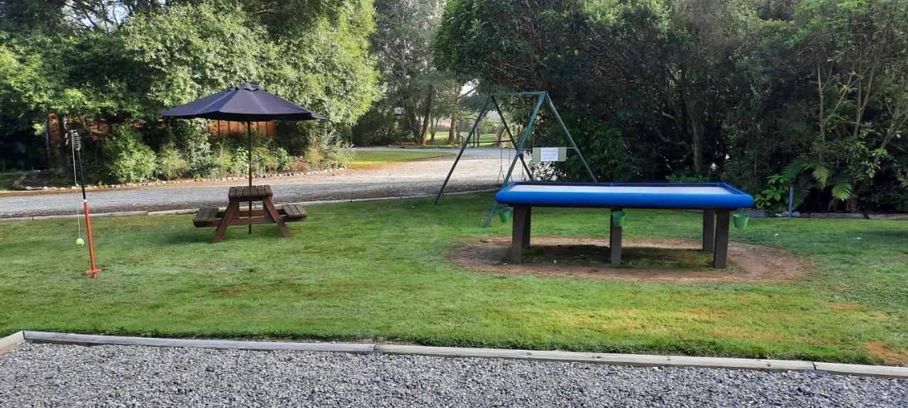 Lake Brunner Country Motel & Holiday Park Moana Exterior foto
