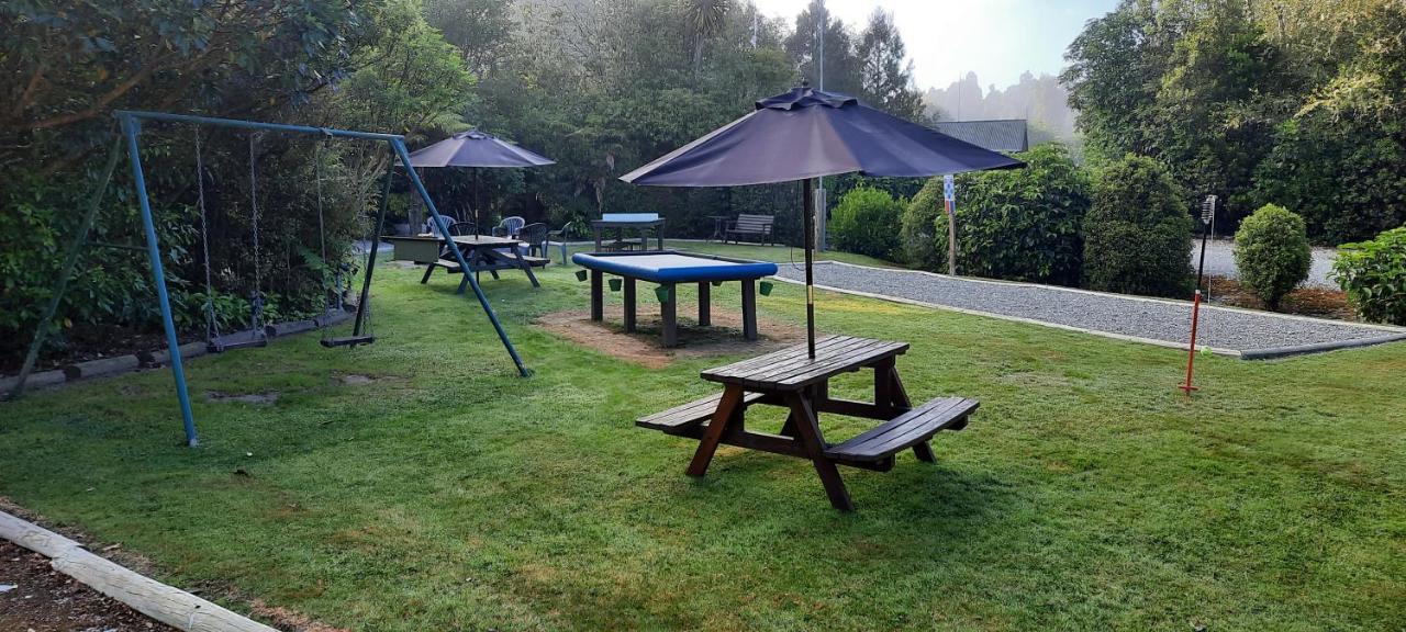 Lake Brunner Country Motel & Holiday Park Moana Exterior foto