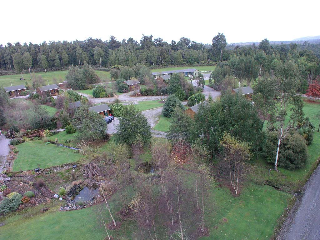 Lake Brunner Country Motel & Holiday Park Moana Exterior foto